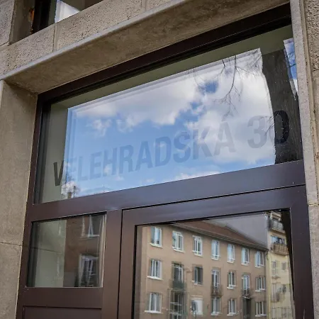 公寓 Peaceful & Cozy Flat In *