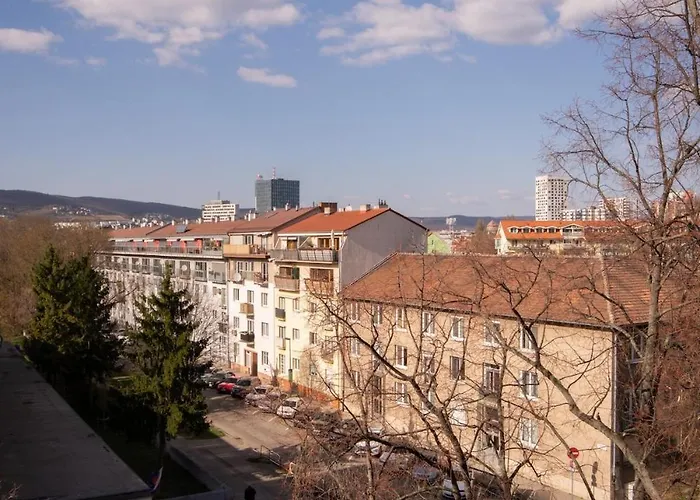Peaceful & Cozy Flat In Apartmán