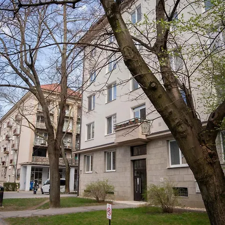 Apartman Peaceful & Cozy Flat In *