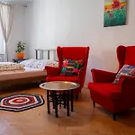 Peaceful & Cozy Flat In アパート